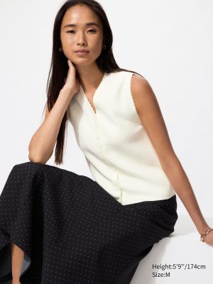 Scalloped V-Neck Sweater | Sleeveless