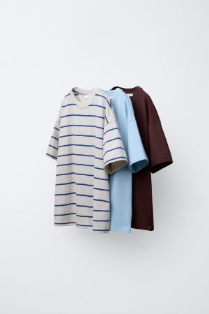 THREE-PACK OF STRIPED AND PLAIN T-SHIRTS