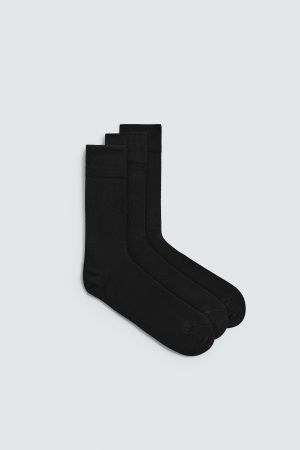 THREE-PACK OF LIGHTWEIGHT SOCKS