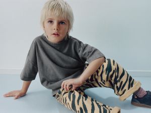 ANIMAL PRINT PLUSH STRAIGHT PANTS