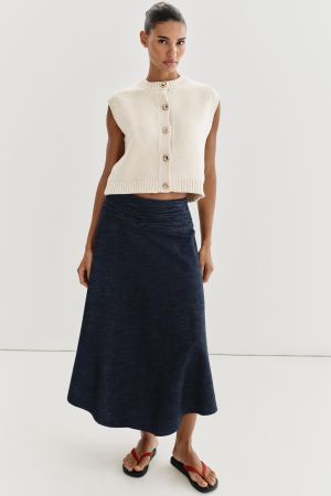 GOLD BUTTON KNIT VEST