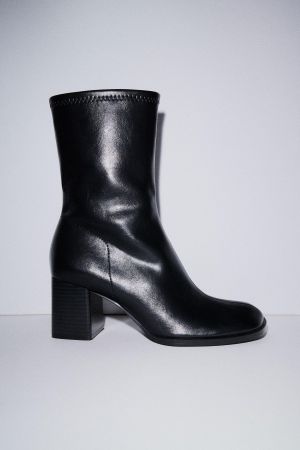 BLOCK HEEL ANKLE BOOTS