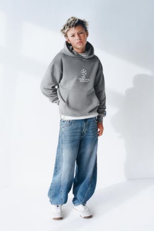 UEFA CHAMPIONS LEAGUE ® SNEAKERS